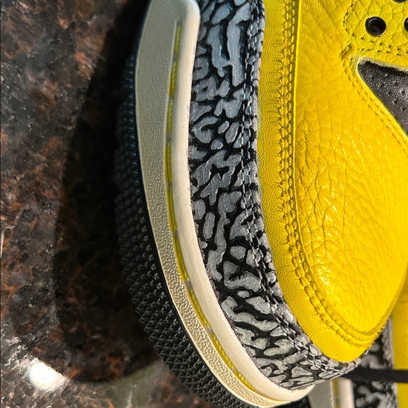 Custom Nike Jordan 3 - Picture 8 of 8